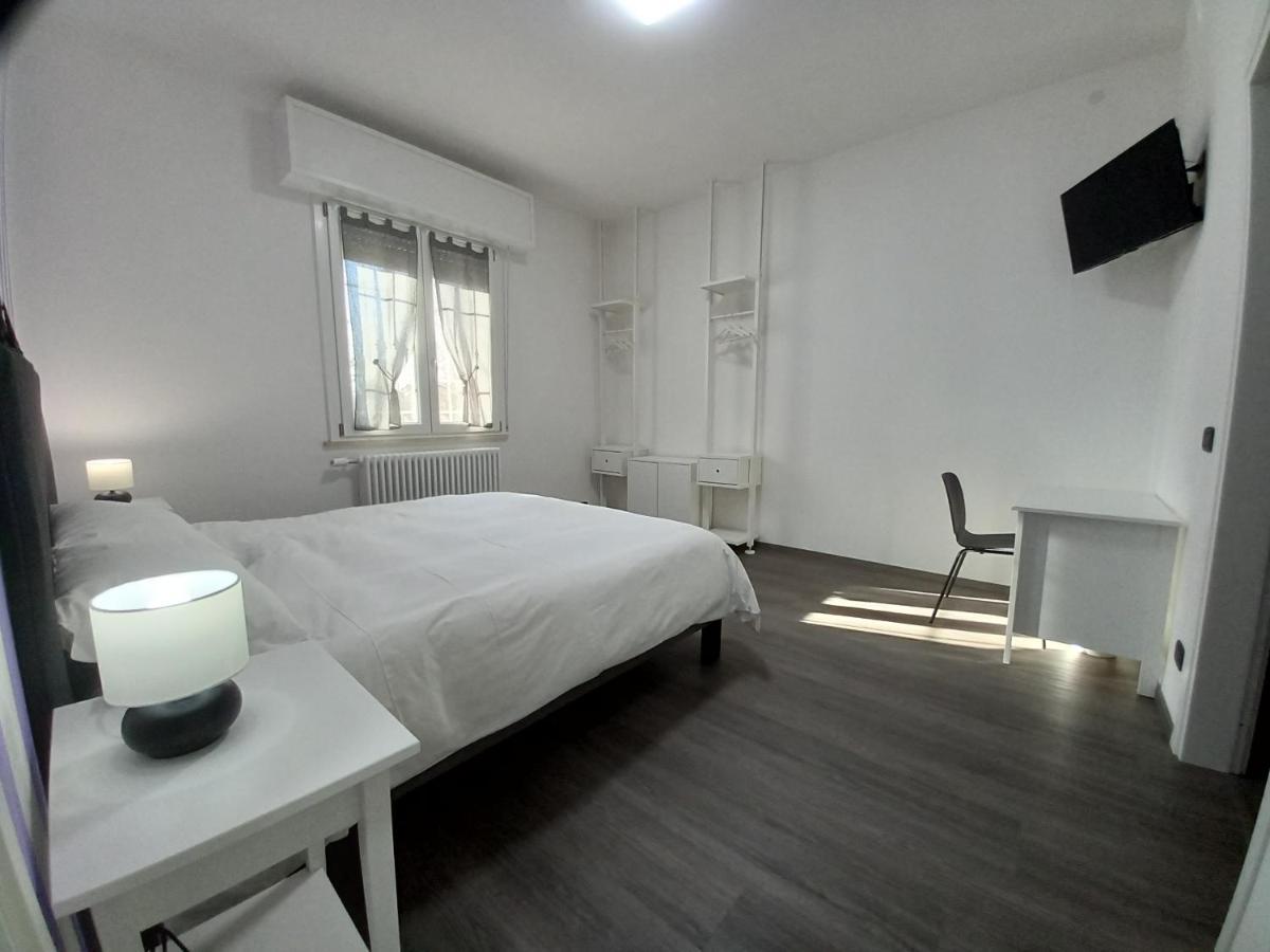 B&B Km 198 - Letto E Colazione Sorbara Luaran gambar