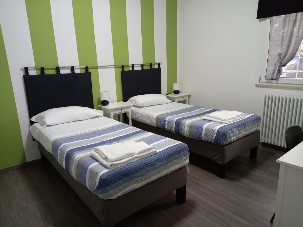 B&B Km 198 - Letto E Colazione Sorbara Luaran gambar