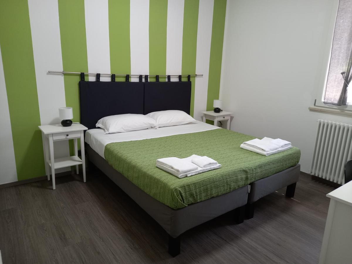 B&B Km 198 - Letto E Colazione Sorbara Luaran gambar