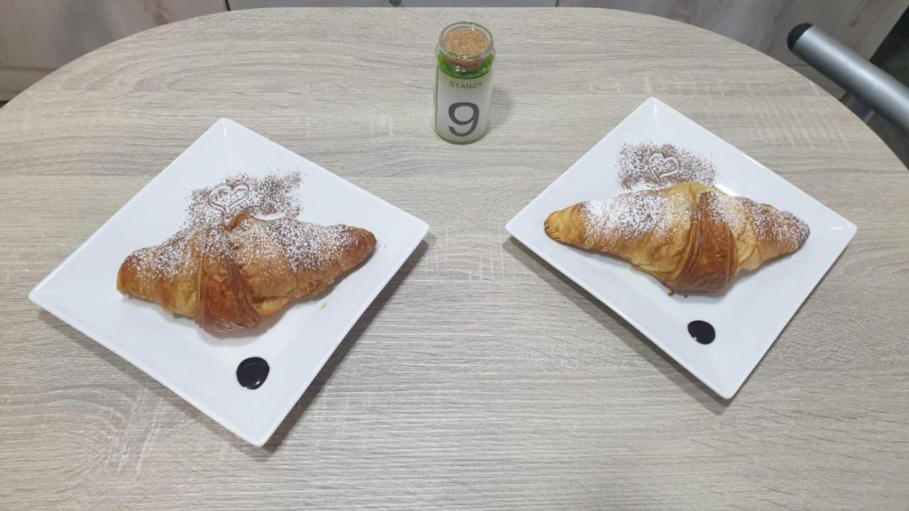 B&B Km 198 - Letto E Colazione Sorbara Luaran gambar