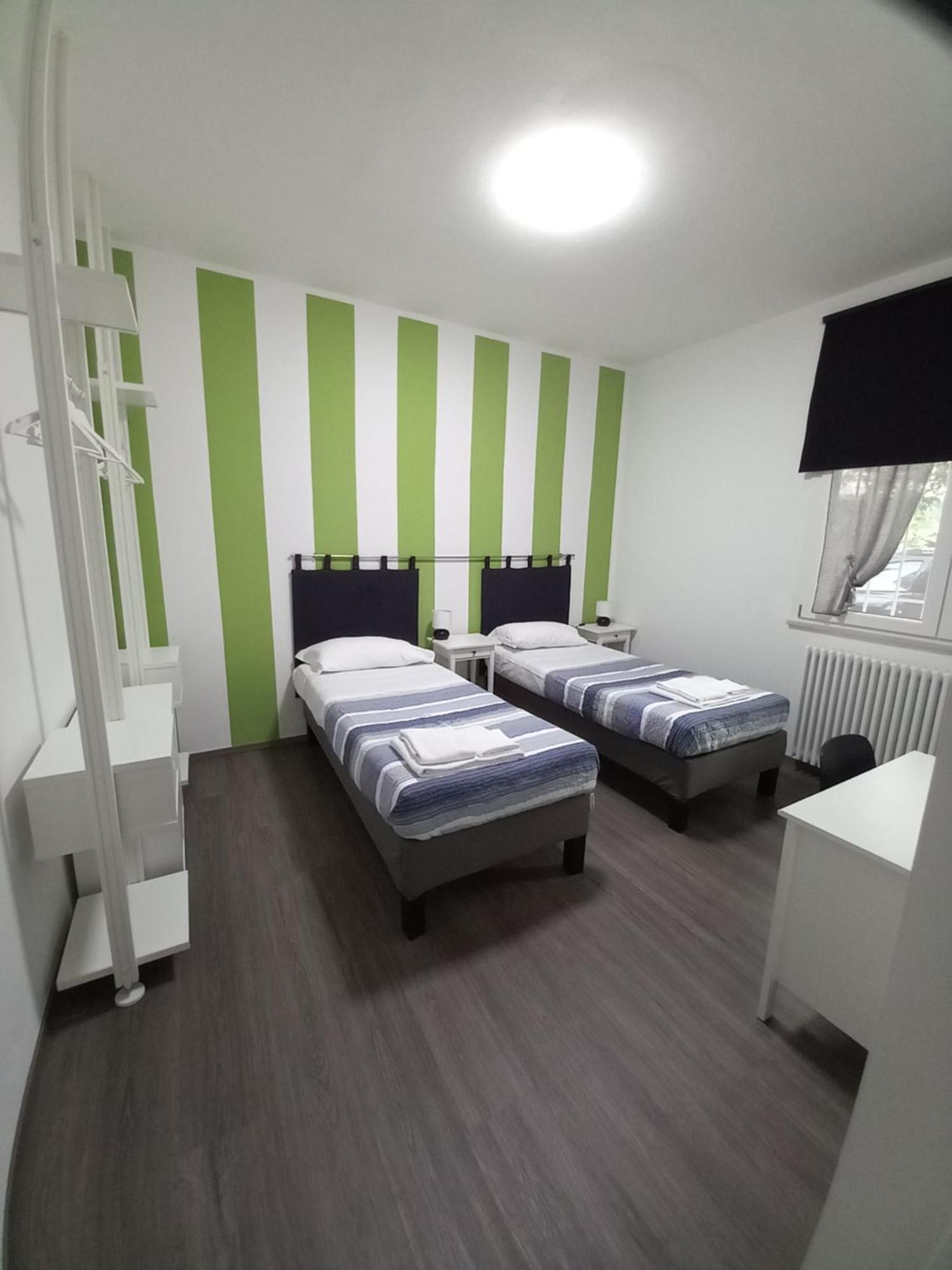 B&B Km 198 - Letto E Colazione Sorbara Bilik gambar